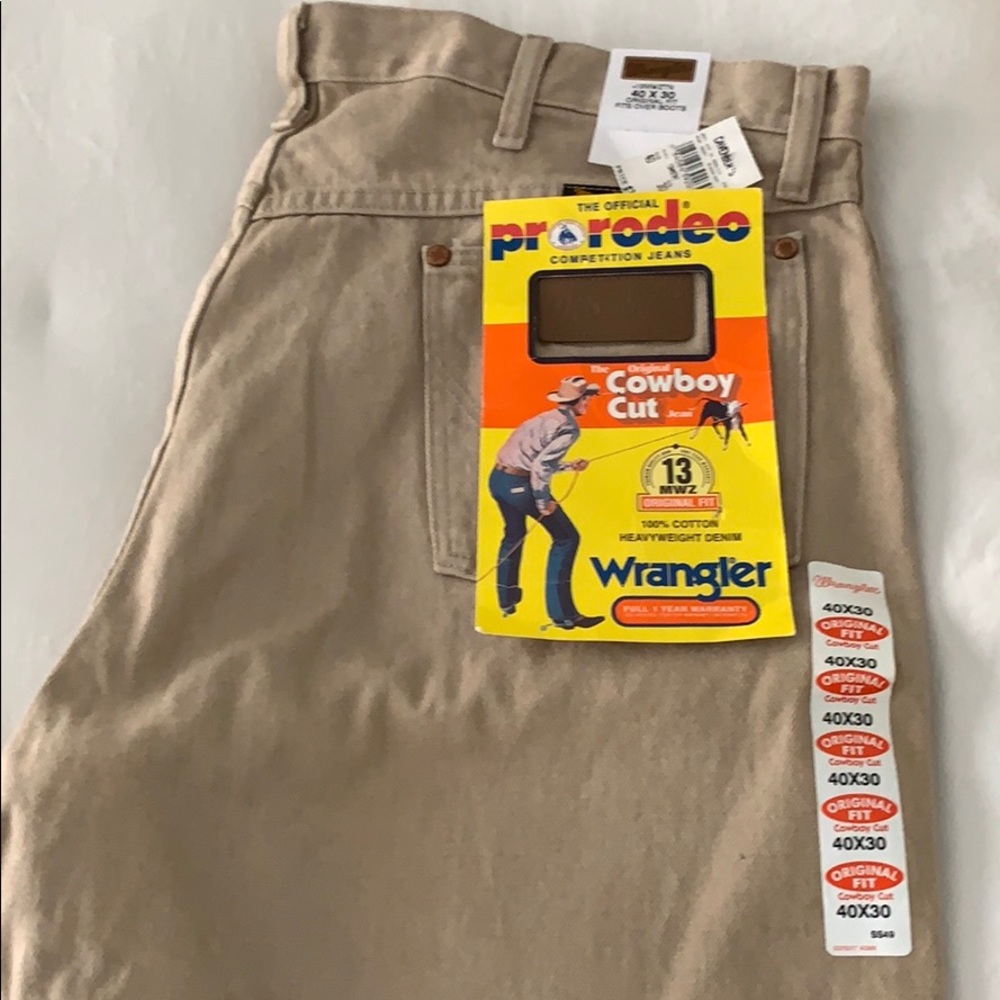 Wrangler men’s jeans. Cowboy cut